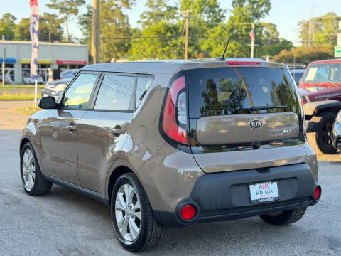 2015 Kia Soul +