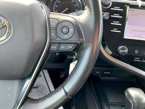 2020 Toyota Camry SE