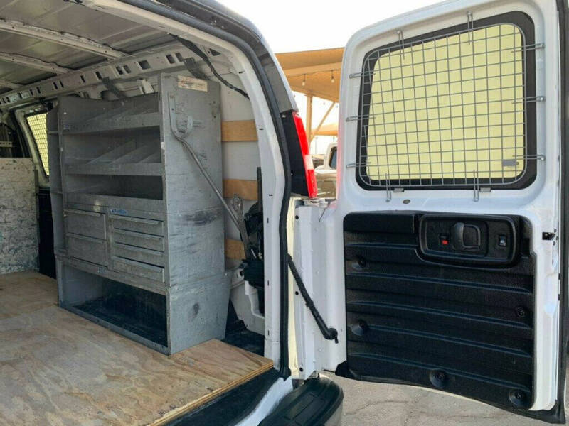 2022 GMC Savana 2500