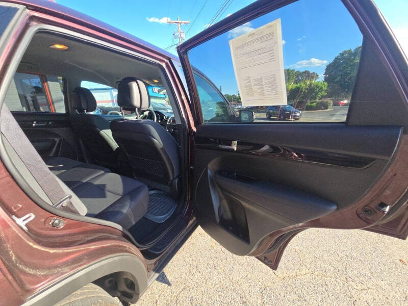 2011 Kia Sorento LX