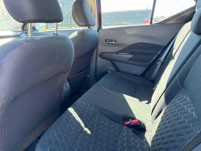 2022 Nissan Kicks SV