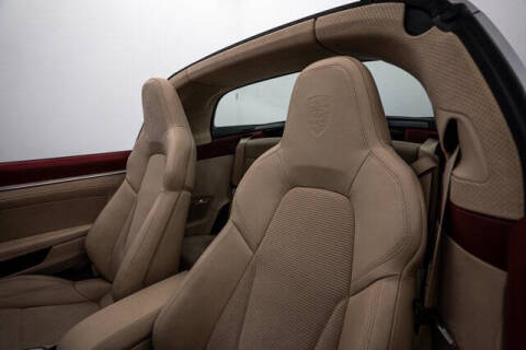 2021 Porsche 911 Targa 4S Heritage Design Edition