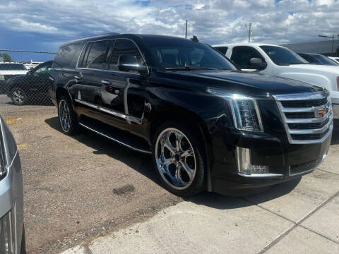 2018 Cadillac Escalade ESV Luxury