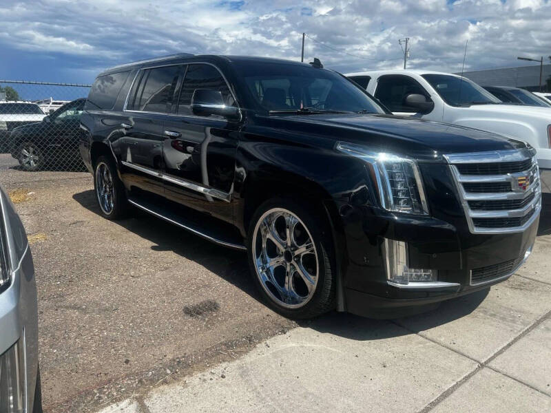 2018 Cadillac Escalade ESV Luxury