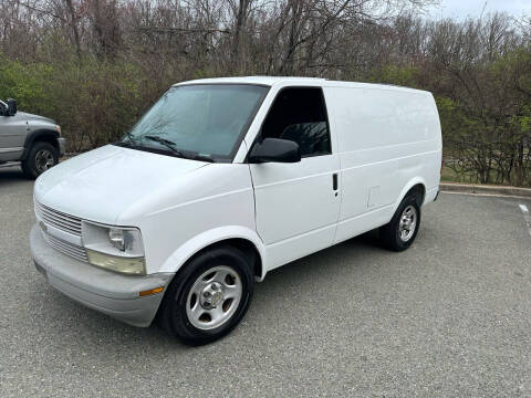 2004 Chevrolet Astro for sale at Bob's Motors in Washington DC