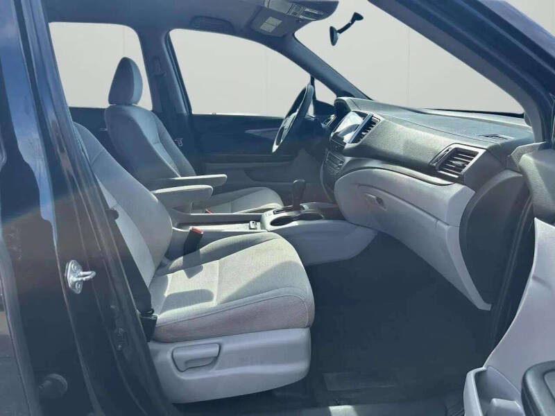 2017 Honda Pilot EX