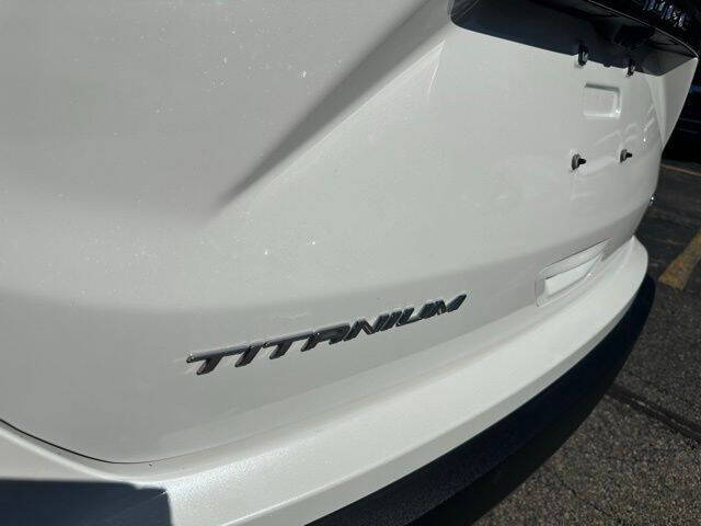 2022 Ford Edge Titanium
