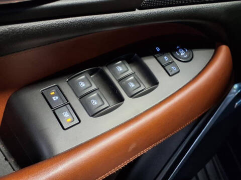 2016 Cadillac Escalade ESV Luxury Collection