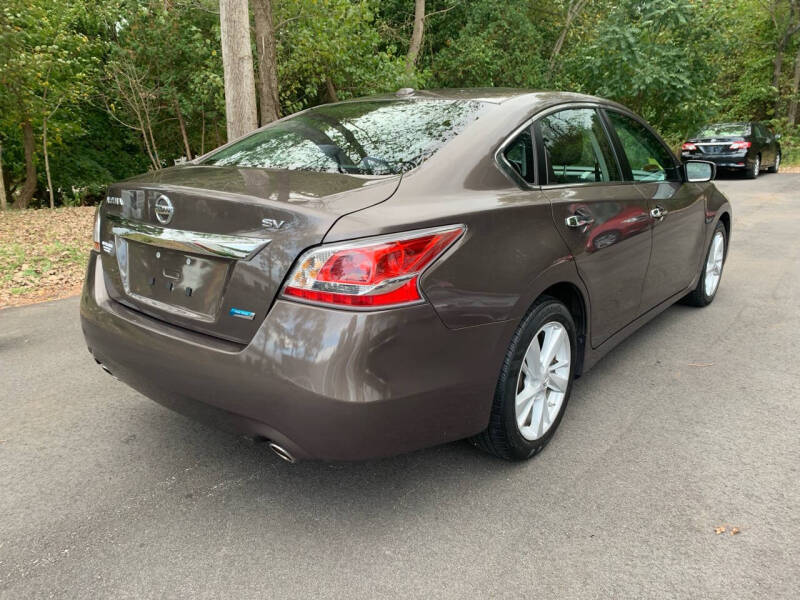 2014 Nissan Altima SV photo 6