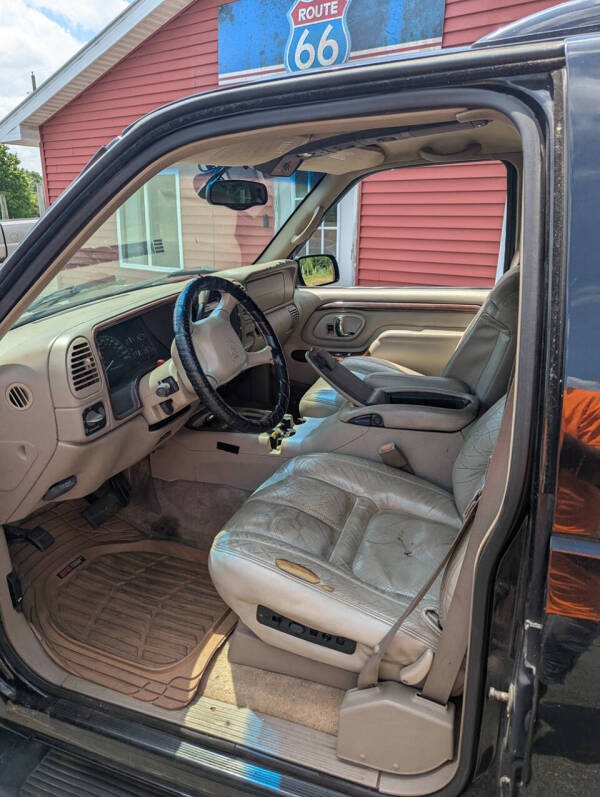 2000 Cadillac Escalade