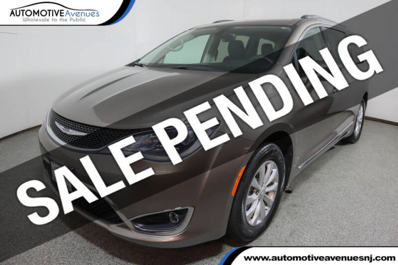 2018 Chrysler Pacifica Touring L