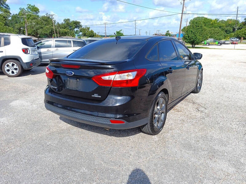 2014 Ford Focus SE