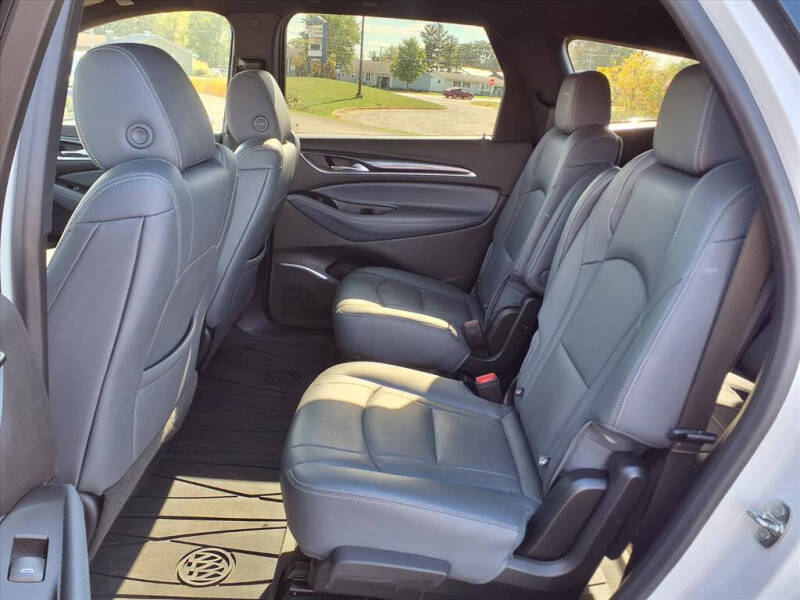 2023 Buick Enclave Essence