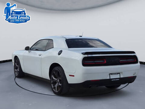 2015 Dodge Challenger SXT