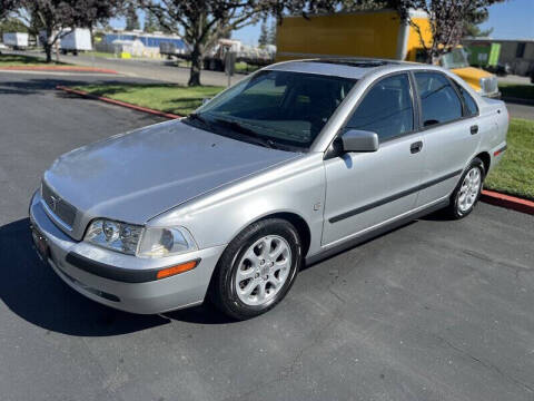 2002 Volvo S40
