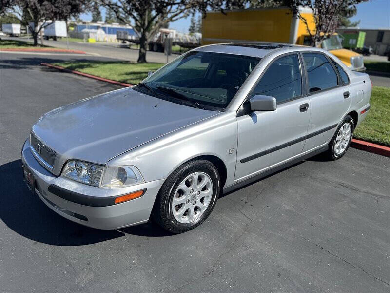2002 Volvo S40