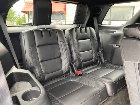 2017 Ford Explorer Platinum