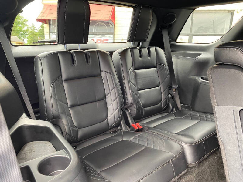 2017 Ford Explorer Platinum