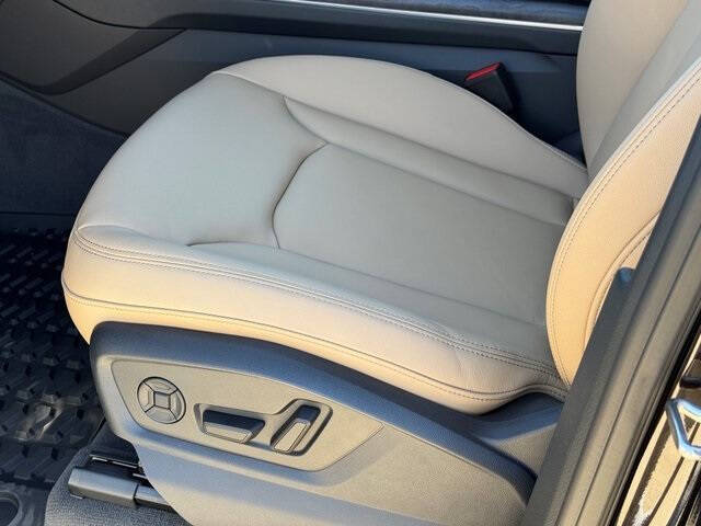 2026 Audi Q7 quattro Premium 45 TFSI