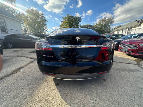 2014 Tesla Model S 85