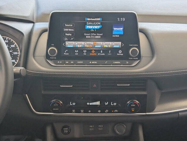 2026 Nissan Rogue SV