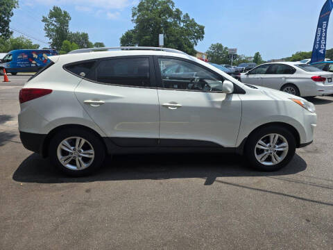 2011 Hyundai Tucson GLS