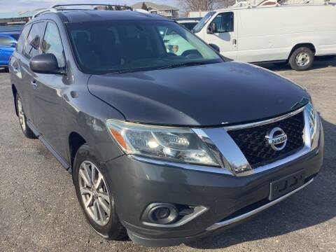 2013 Nissan Pathfinder for sale at California Auto Sales in Indianapolis IN