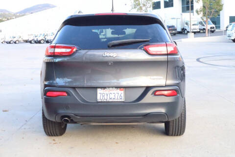 2016 Jeep Cherokee Latitude Altitude