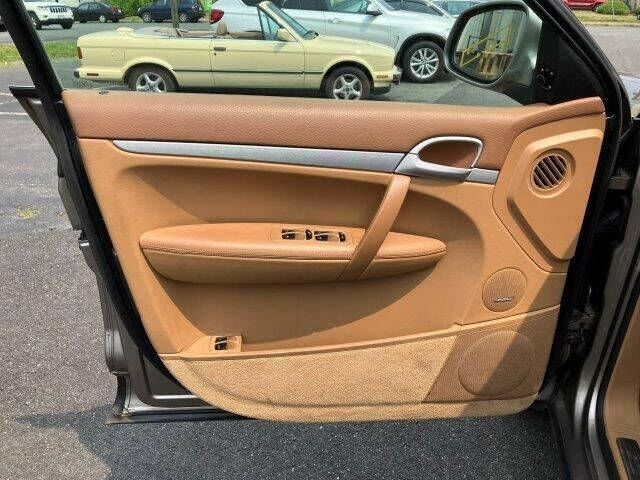 2004 Porsche Cayenne S