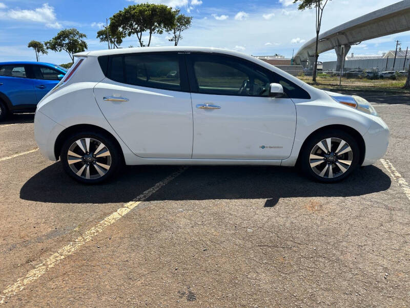 2016 Nissan LEAF SV