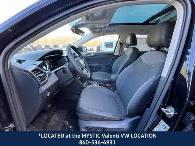 2025 Volkswagen Taos SE Black 4Motion