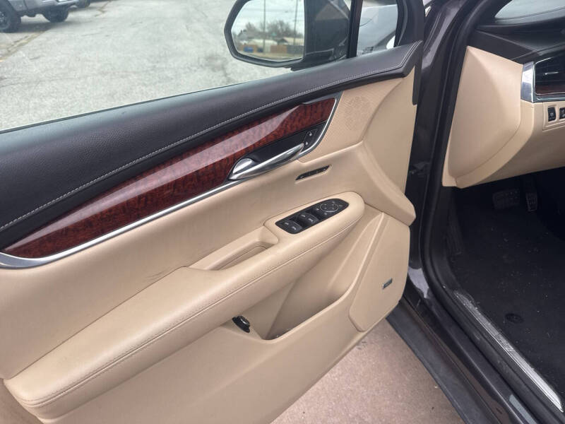 2017 Cadillac XT5 Premium Luxury