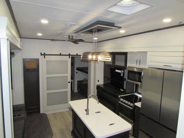 2025 KEYSTONE A 378BH