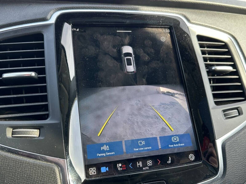 2023 Volvo XC90 B5 Core