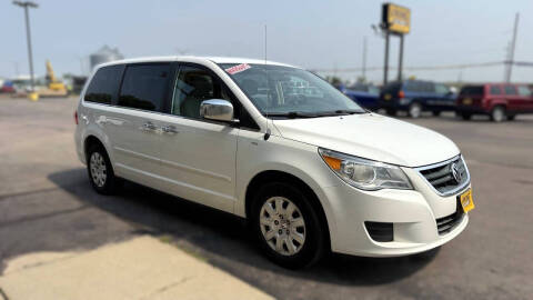 2012 Volkswagen Routan S