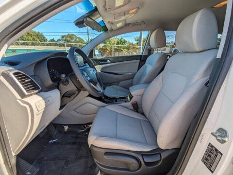 2021 Hyundai Tucson SE