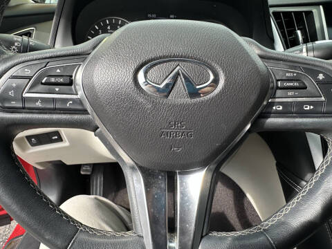 2022 Infiniti Q50 Luxe