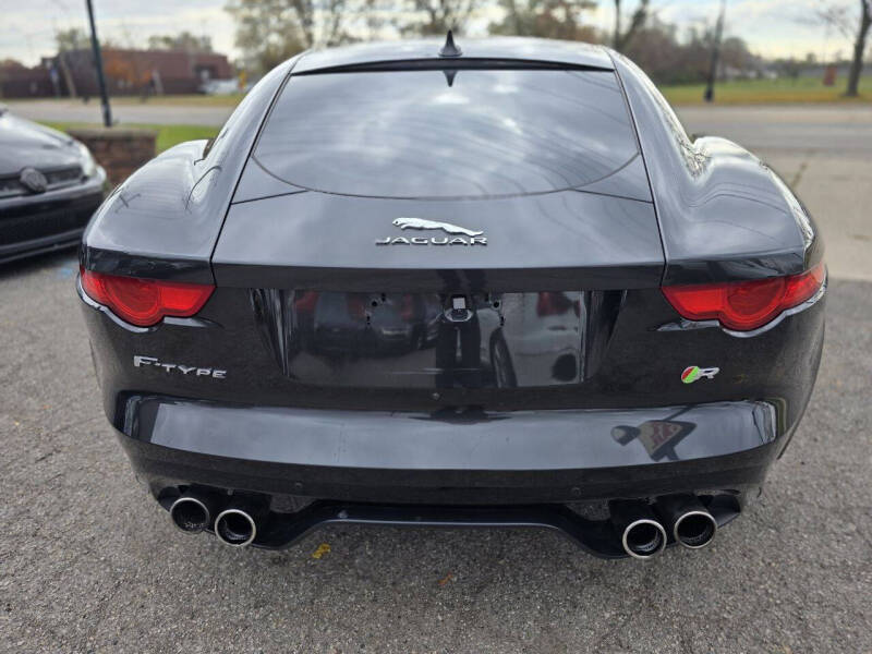 2015 Jaguar F-TYPE R