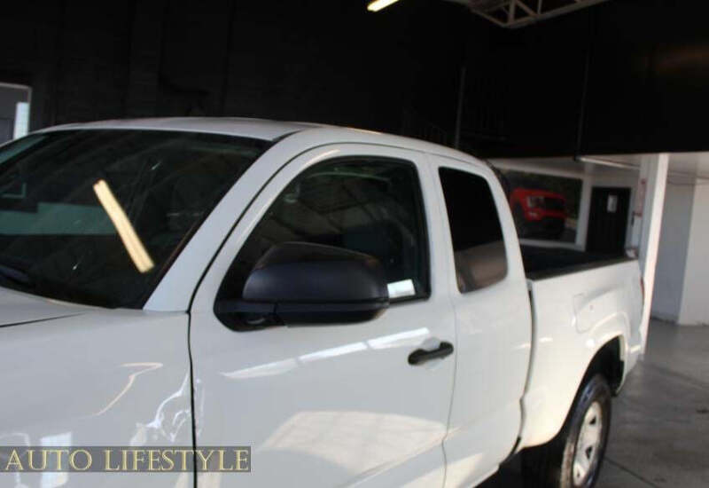 2023 Toyota Tacoma SR