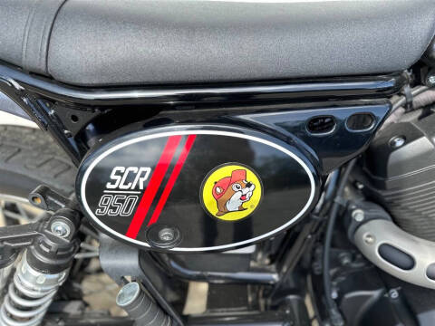 2017 Yamaha SCR950 -