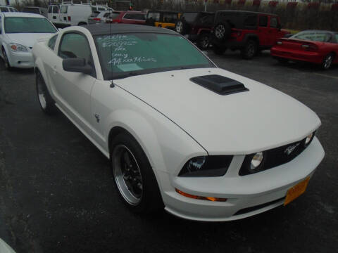 2009 Ford Mustang for sale at River City Auto Sales in Cottage Hills IL