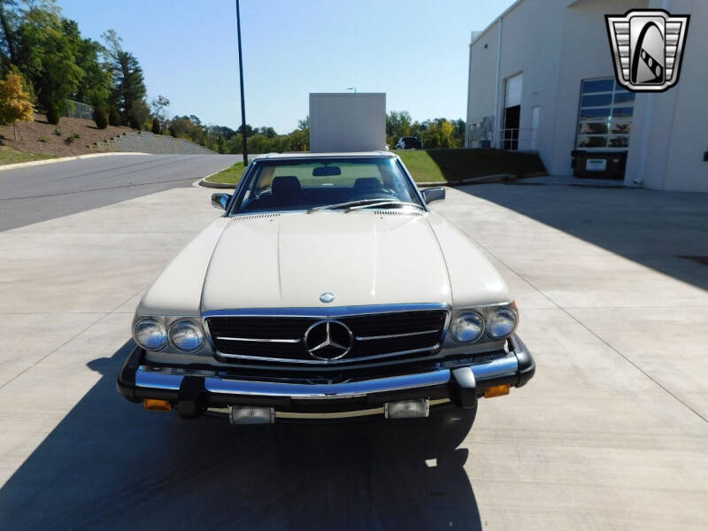 1987 Mercedes-Benz 560-Class 560 SL