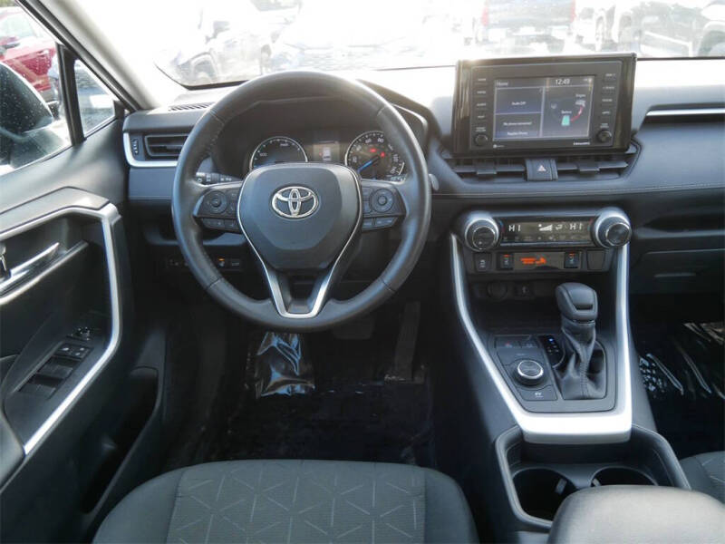 2020 Toyota RAV4 Hybrid XLE