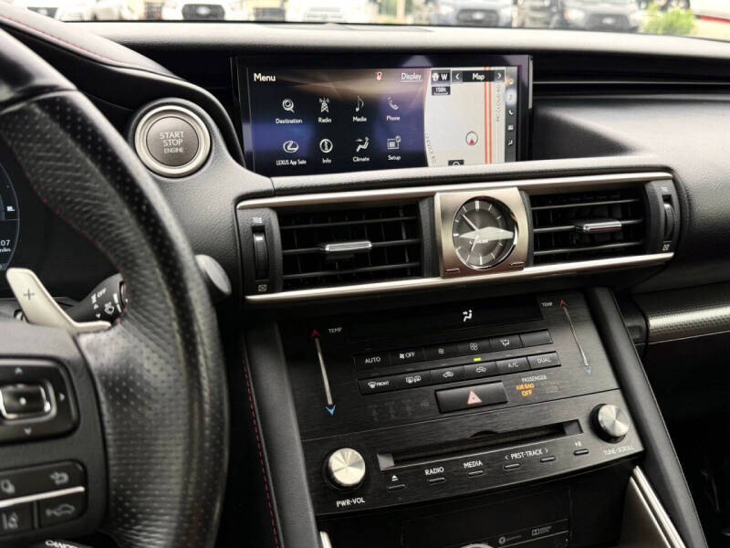 2017 Lexus IS 200t