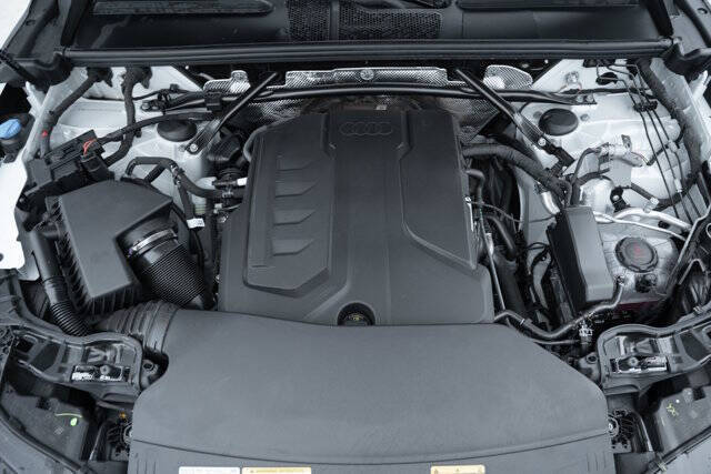 2025 Audi Q5 quattro Premium Plus TFSI