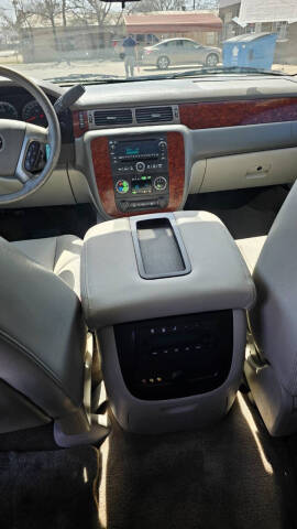 2012 Chevrolet Suburban LT