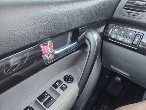 2011 Kia Sorento LX