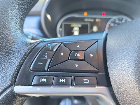 2023 Nissan Versa SV