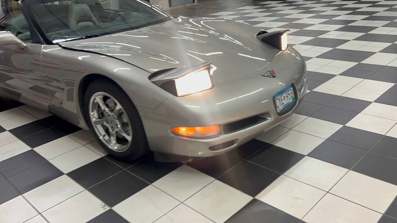 2000 Chevrolet Corvette 28
