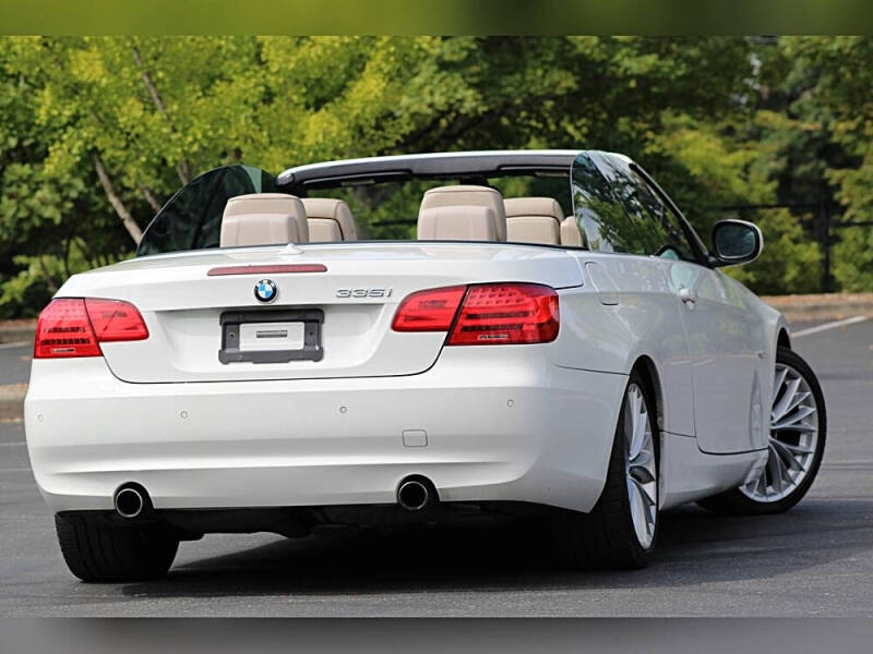 2011 BMW 3 Series 335i